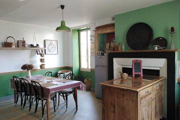 Gîte pour 5 personnes, avec terrasse et jardin à Chevannes