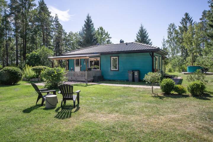 Ferienhaus für 6 Personen, mit Balkon und Terrasse sowie Garten und Sauna