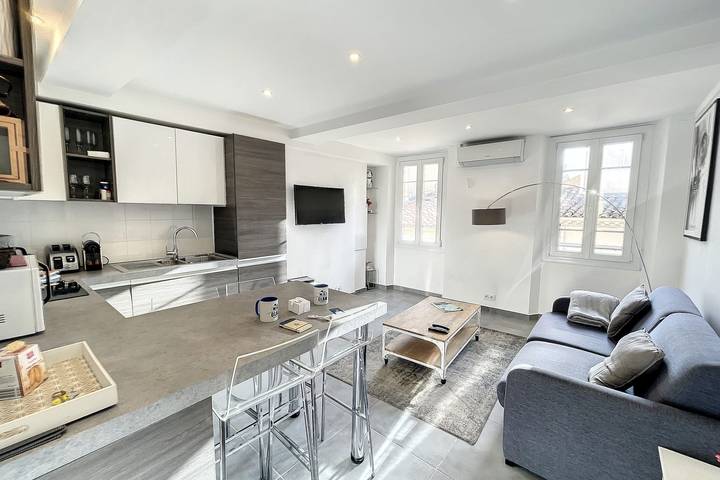 Gîte pour 4 personnes dans Cinema Les Arcades Ales - 2