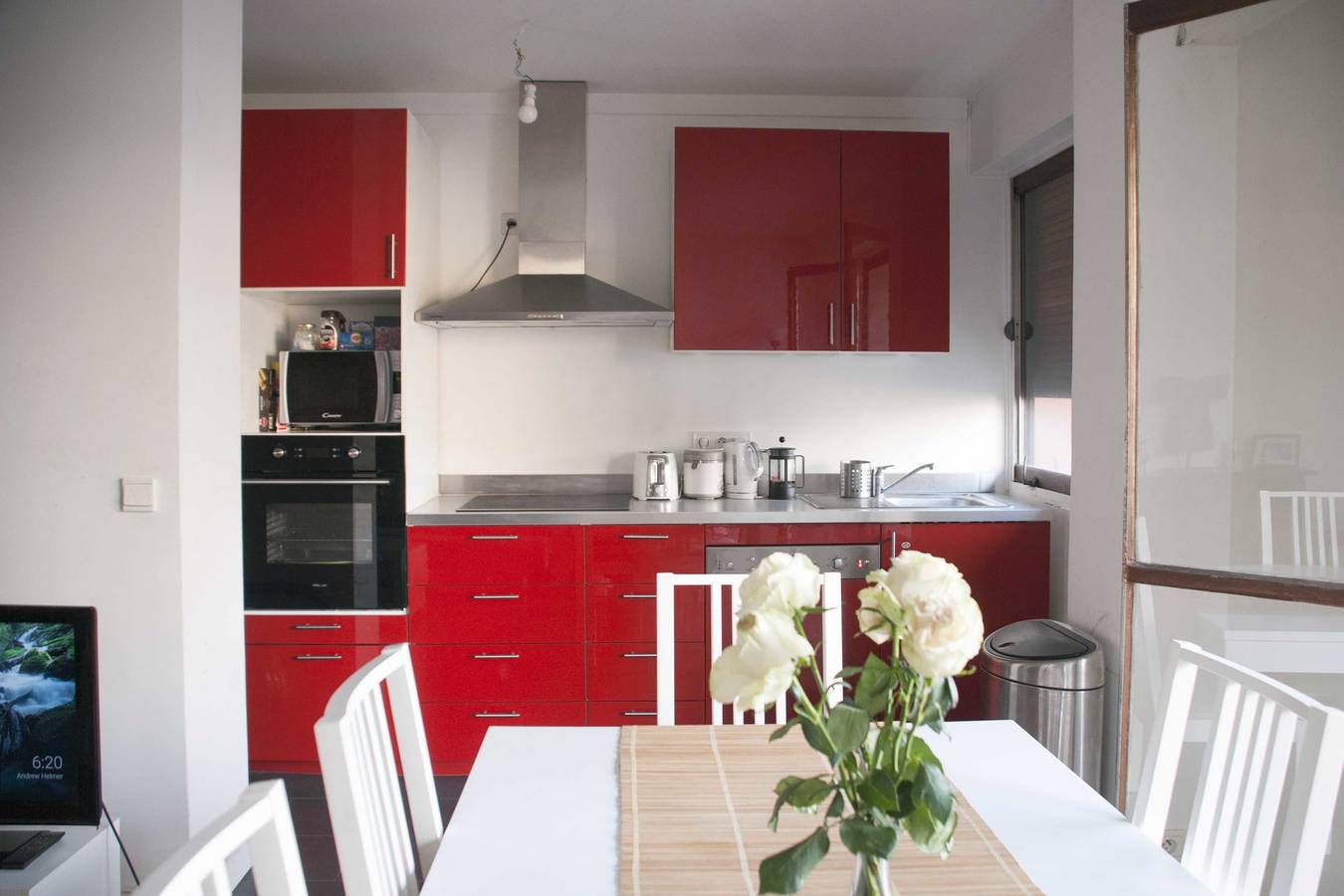 Entire studio, Modern T3 with Eiffel Tower view in Paris, Ile de France