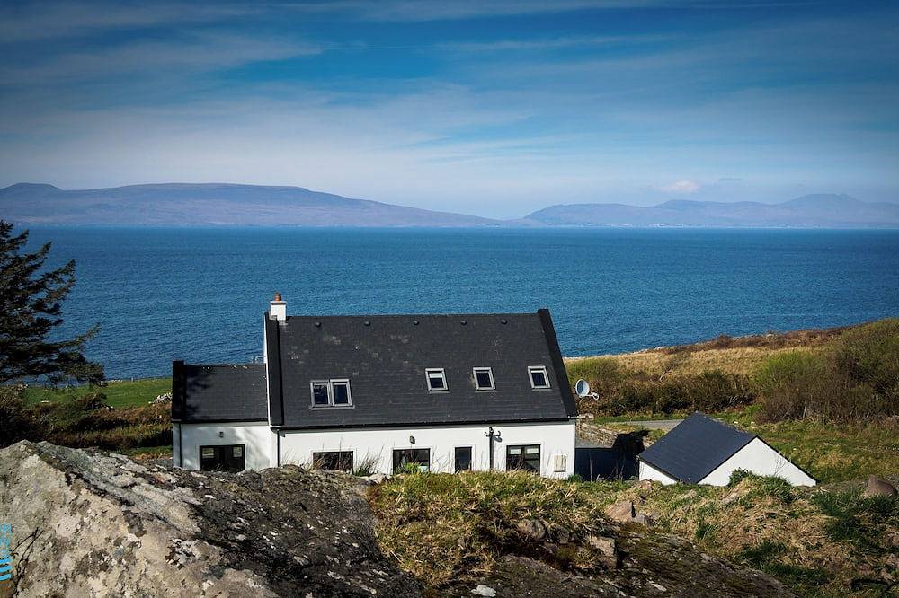 Ocean View Cottage | Facing Clew Bay near Louisburgh with fabulous sea view in Louisburgh, County Mayo