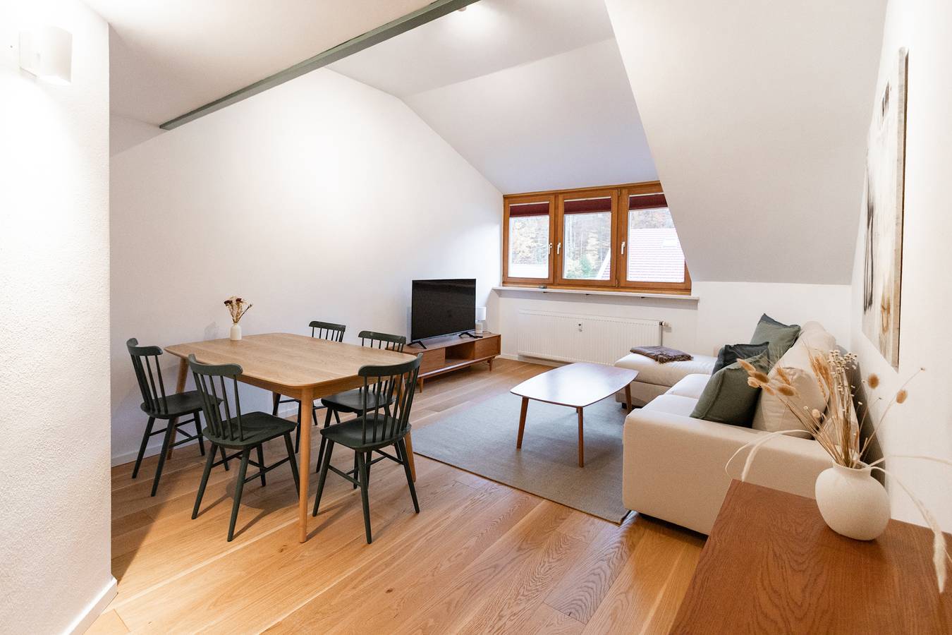 Ganze Ferienwohnung, Stubn Appartments - Ferienwohnung Stubn Laubenstein 90 qm, 3 Schlafzimmer, Wohnzimmer mit Schlafcouch und Balkon in Kampenwand, Aschau im Chiemgau