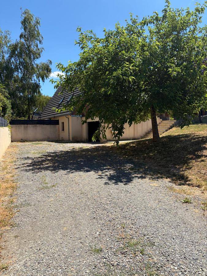 Gîte pour 8 personnes, avec Terrasse ainsi que Jardin et Vue à Drulhe - 4