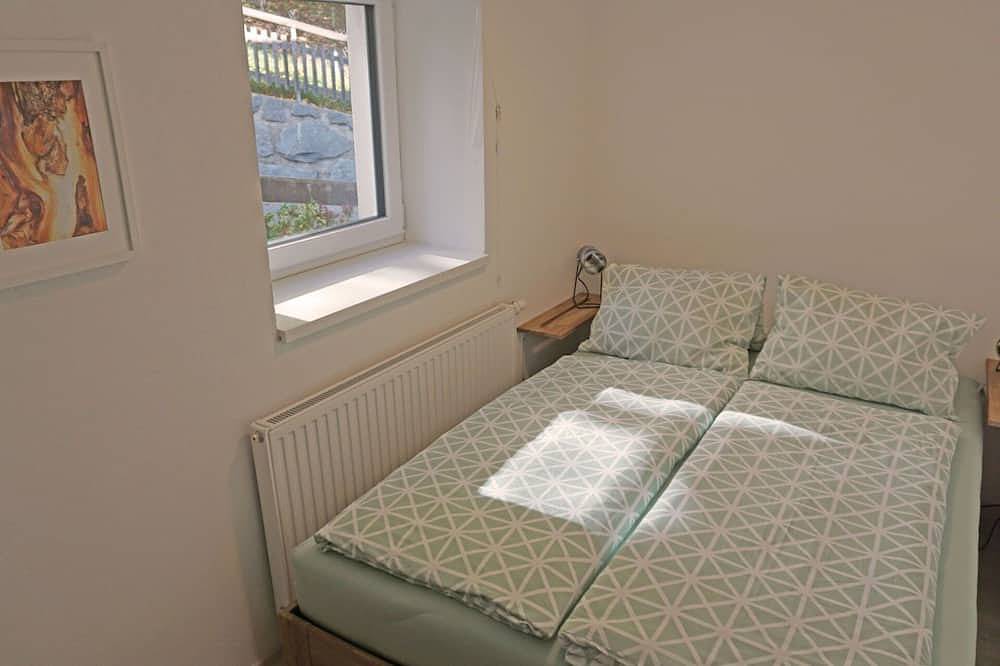 Ganze Wohnung, Schöne Wohnung für 4 Gäste mit  W-Lan, Tv und Balkon in Pians, Tiroler Oberland