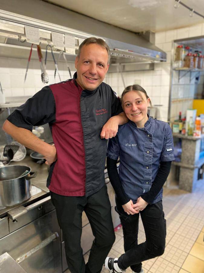 Hôtel pour 2 personnes, avec jardin et vue à Rochehaut - 2