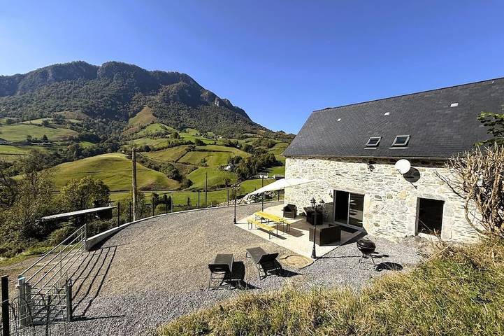 Location de vacances pour 6 personnes à Lourdios-Ichère