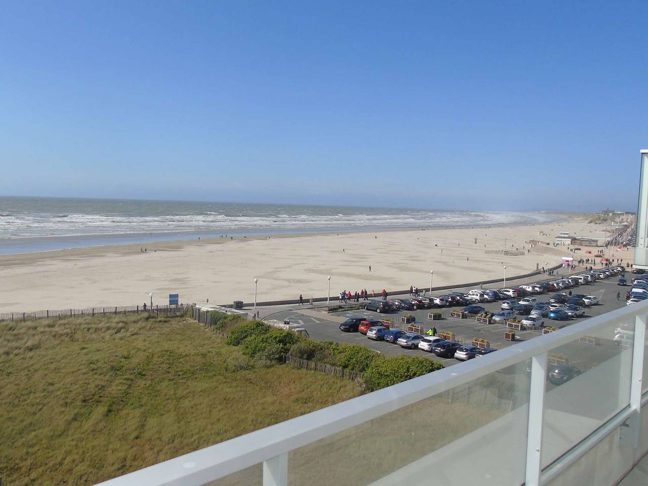 Entire apartment, Large T3 with balcony and parking, direct beach access in Berck Plage, Berck