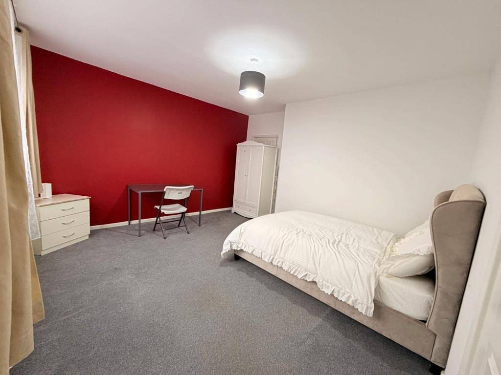 Encantadora habitación en Leicester con jardín y Wifi in Leicester, Heart of England