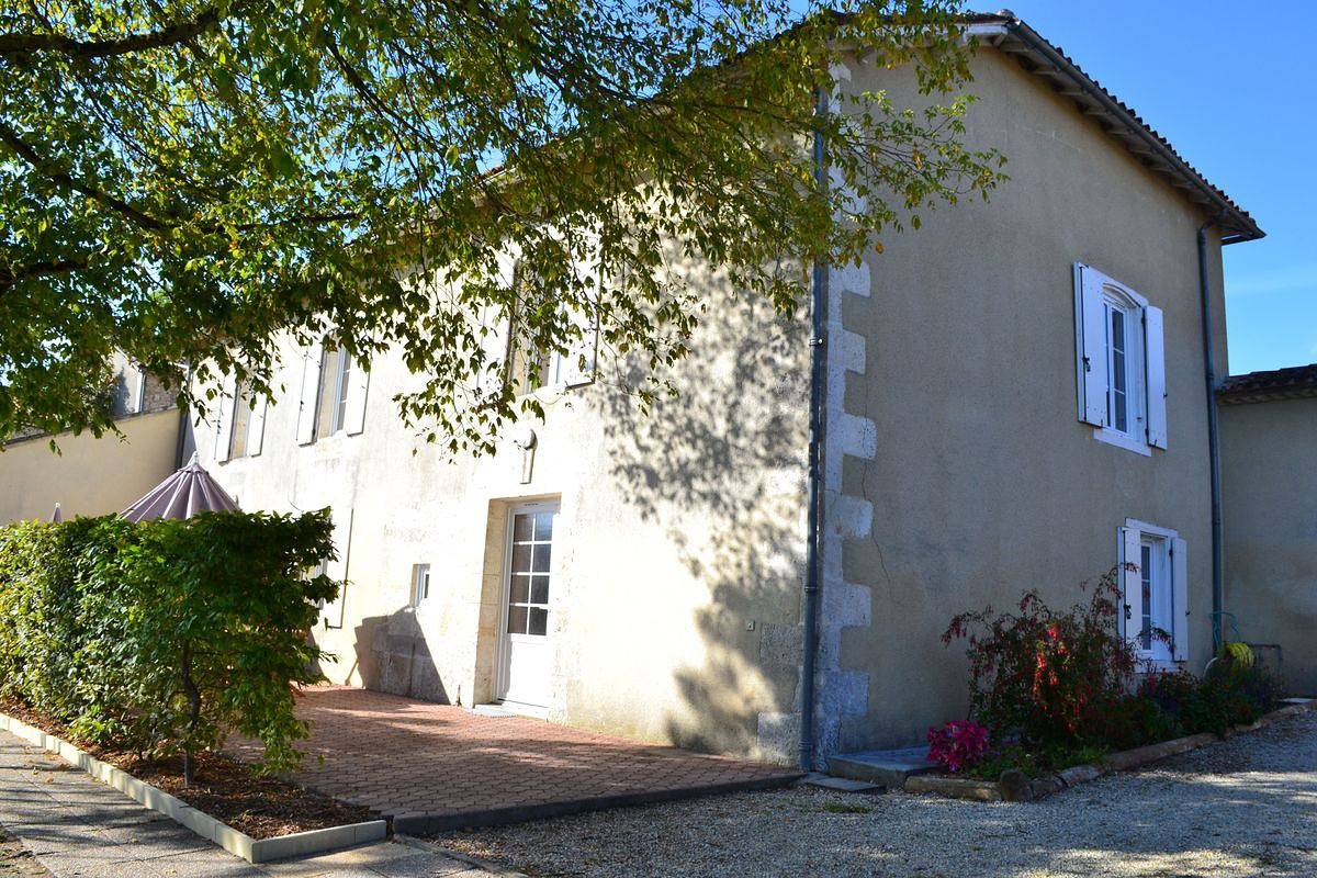 Gîte communal in Salles-Lavalette, Charente