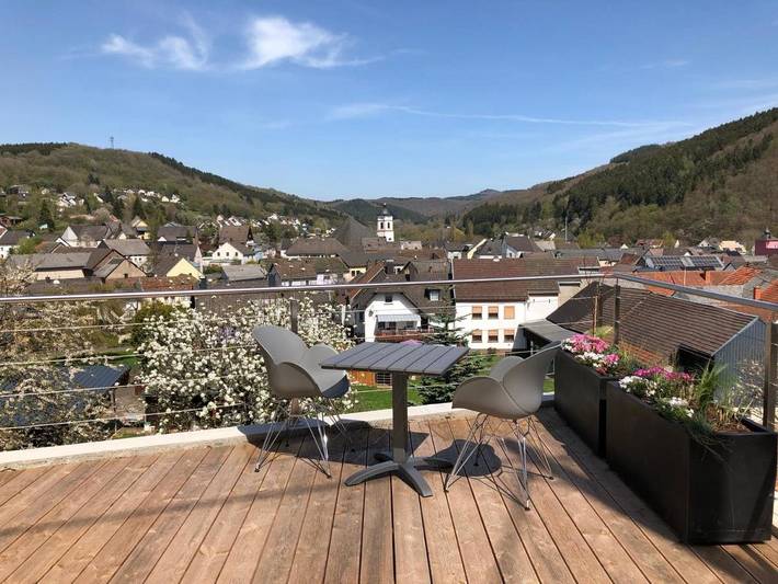 Ferienhaus für 2 Personen, mit Garten und Sauna sowie Ausblick in Birresborn - 3
