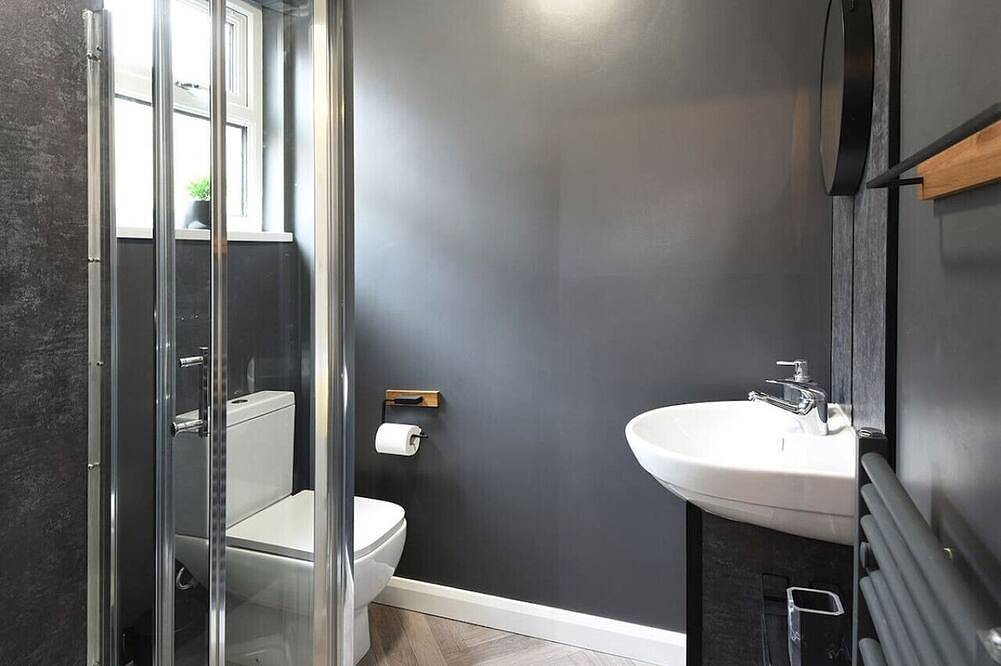 Ocho Homes By Eight Continents - R7 in Belfast, Antrim