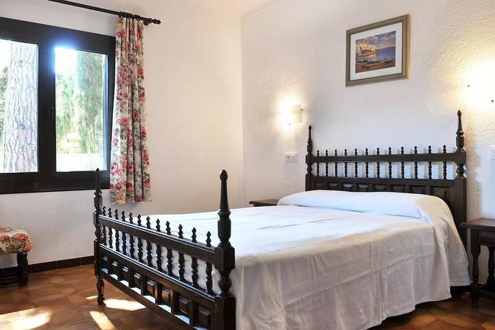 Haus mit Privater Pool im Puig Sec in l'Escala, Oberampurien