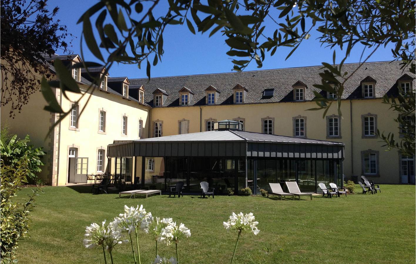 Apartamento vacacional entero, Apartamento con piscina y jardín en Saint-Affrique in Saint-Affrique, Parc naturel régional des Grands Causses