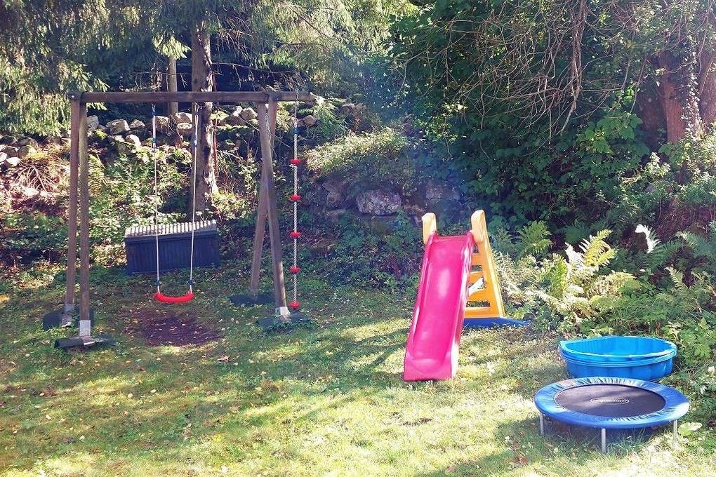 'Dein' Ferienhaus 'Woody' - inmitten der Natur in Österlen