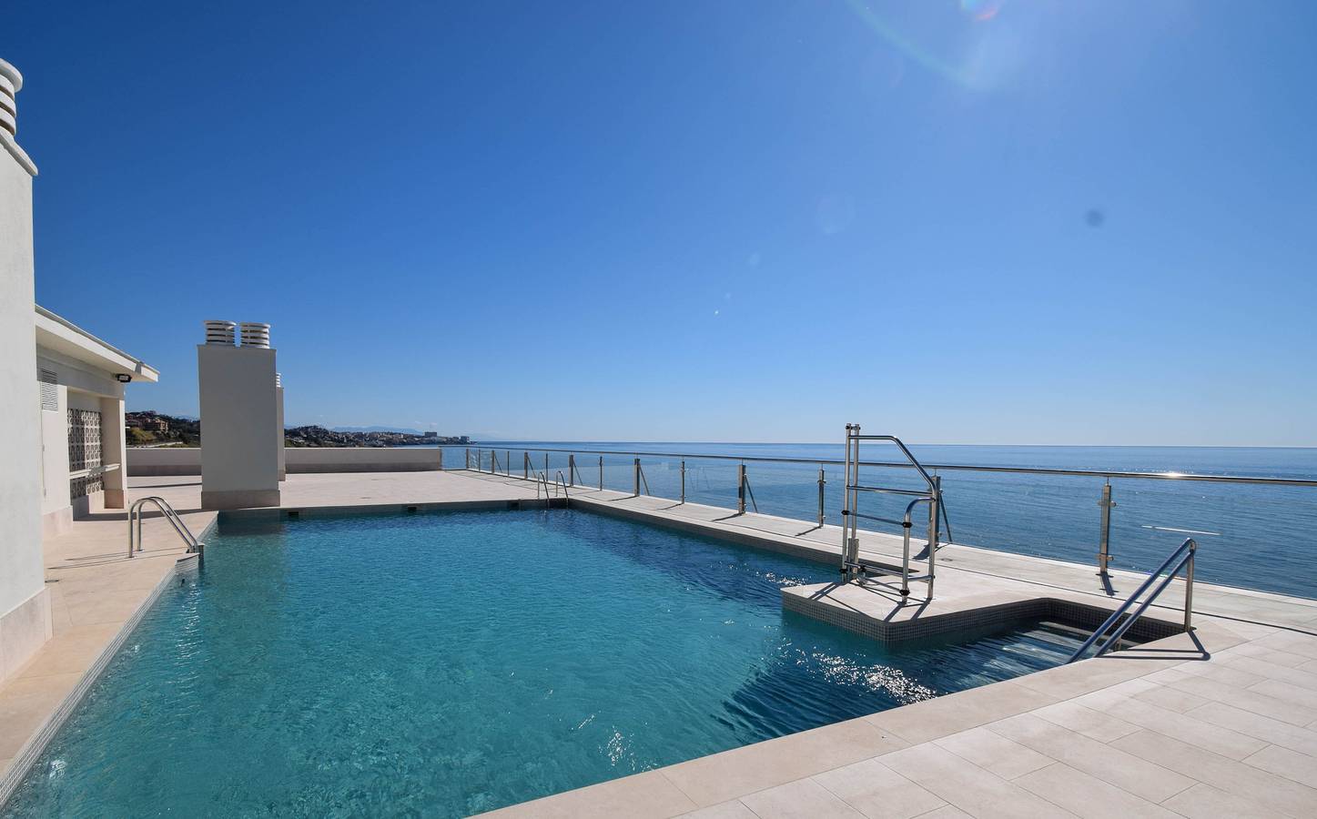 Hel lejlighed, Ref: 259 in Torreblanca (Fuengirola), Fuengirola