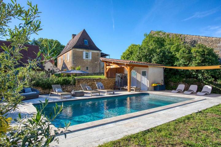 Location de vacances pour 9 personnes, avec jardin et piscine à Castels - 2