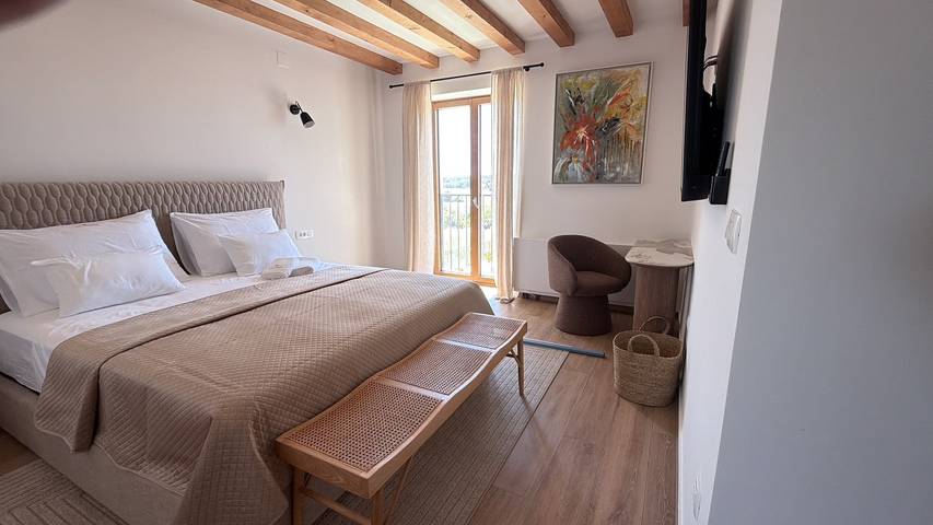 Ferienhaus für 8 Personen, mit Balkon/Terrasse und Pool auf Dugi Otok
