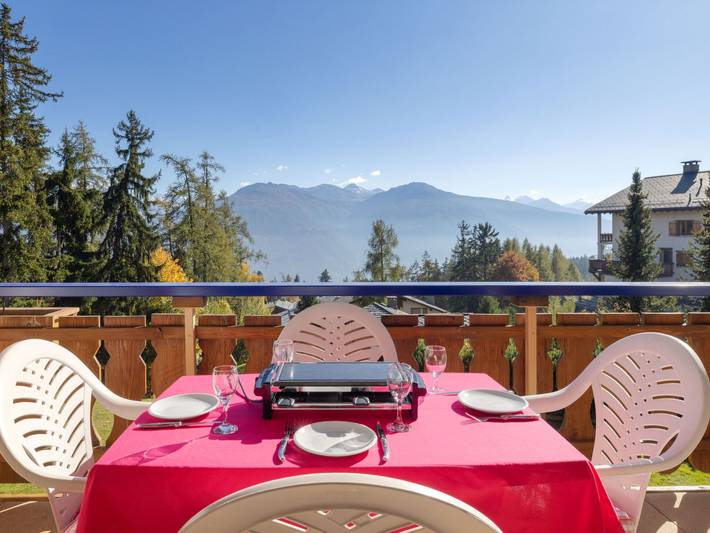 Vacation rental for 4 people, with Balcony in Montana (Switzerland)