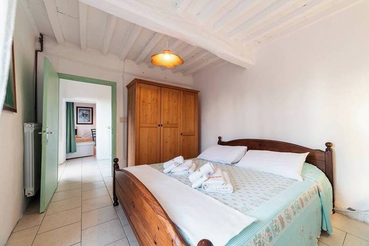 Appartamento intero, Authentic Tuscan Stone House • 4Br • Peaceful Village Escape in Pescaglia, Provincia di Lucca