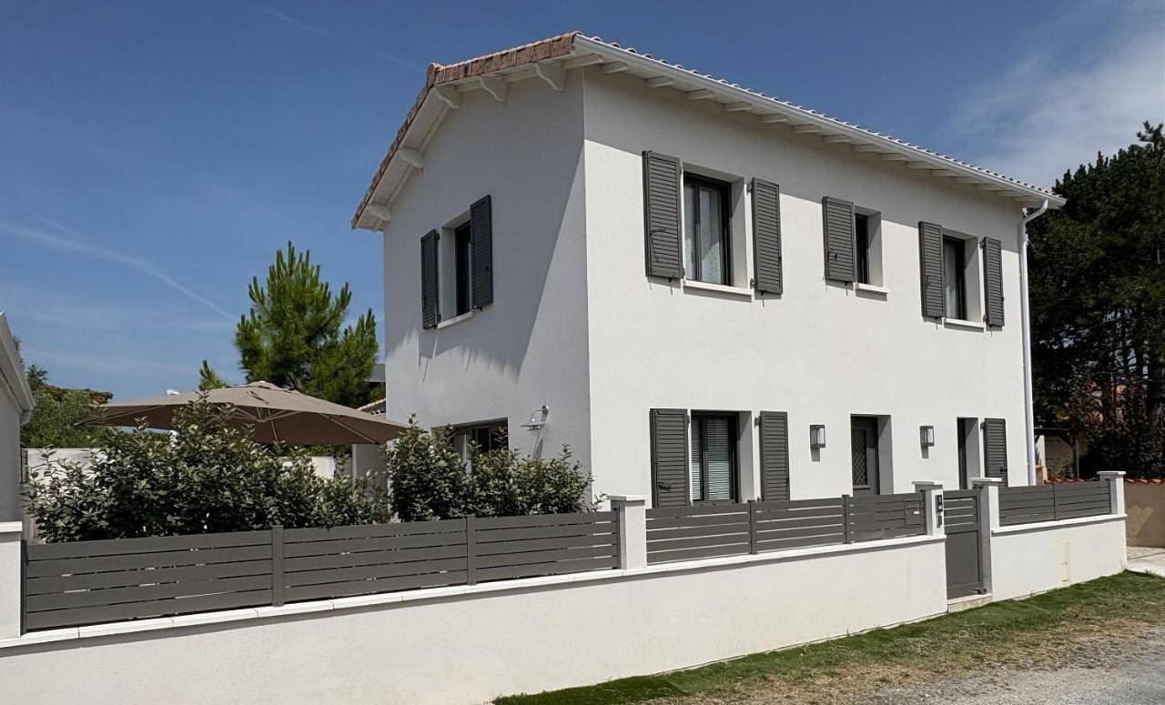 Three-Bedroom Villa in Saint-Palais-sur-Mer, Côte de Beauté