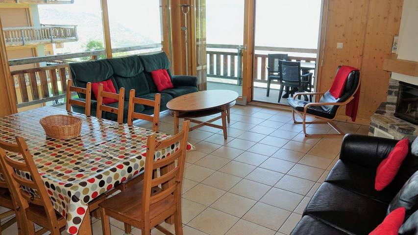 Ferienwohnung für 8 Personen, mit Pool und Balkon sowie Garten in Veysonnaz