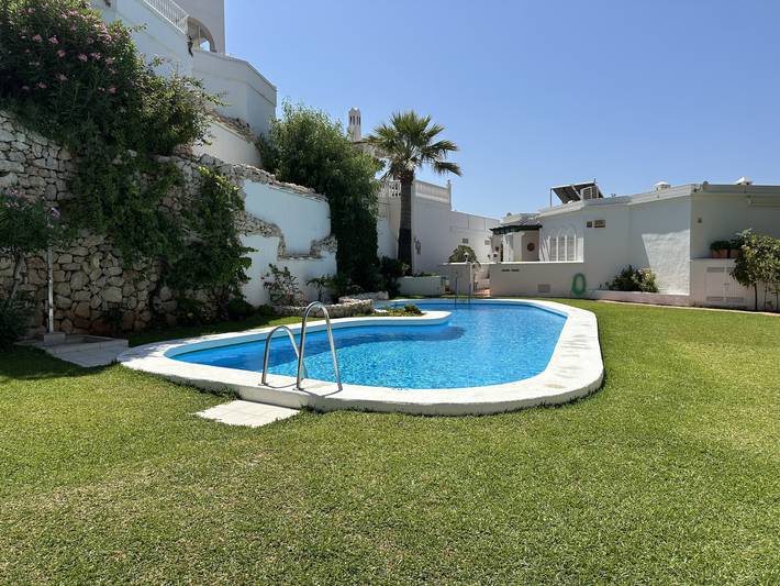 Casa rural para 4 personas, con jardín en Nerja - 2