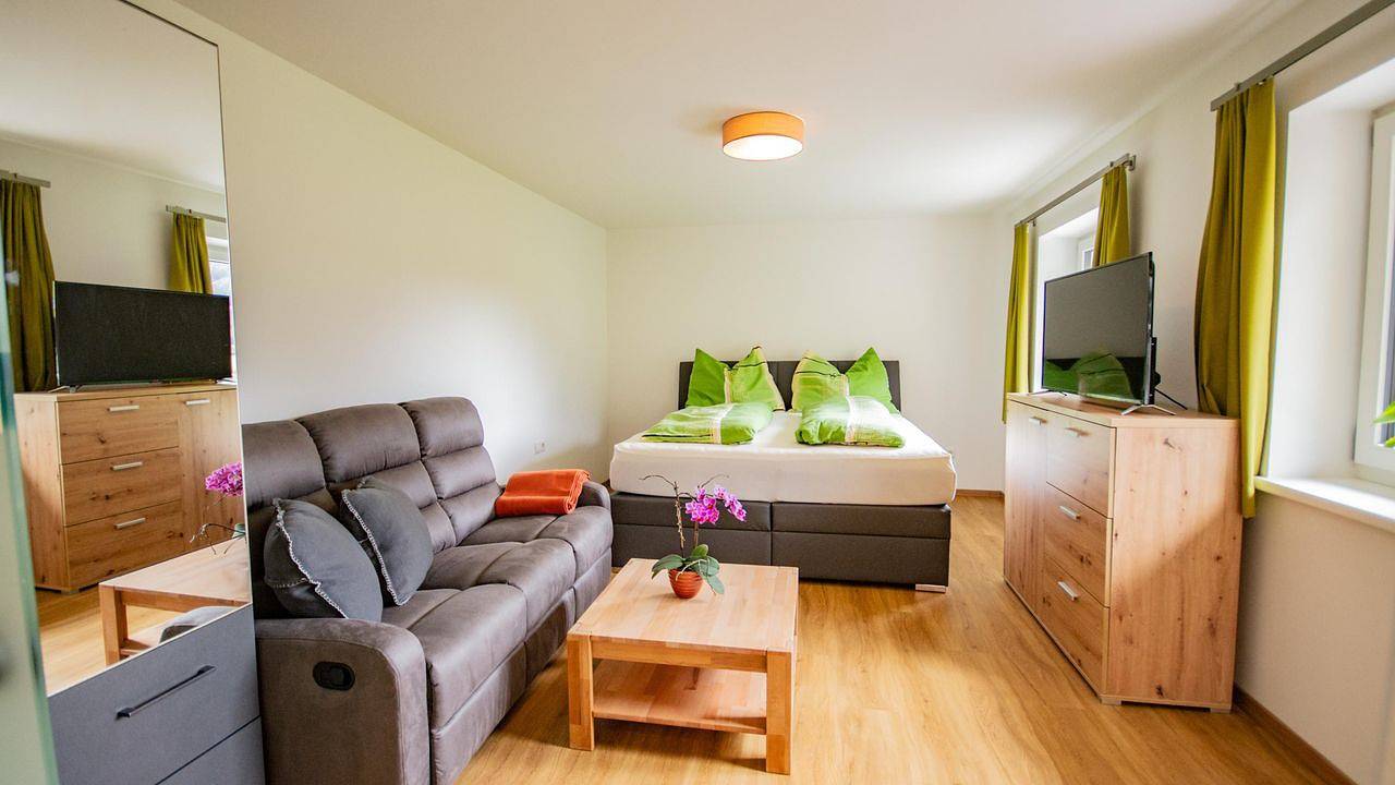 Ganze Ferienwohnung, Ferienwohnung für 2 Personen (55 m²) in Trins in Trins, Innsbruck und Umgebung