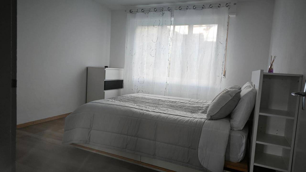 Appartement de vacances entier, Double Room with Mountain View in Monthey 2 Ville, Monthey