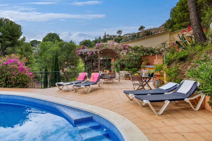 Ferienhaus für 8 Personen, mit Terrasse und Garten in Begur - 3