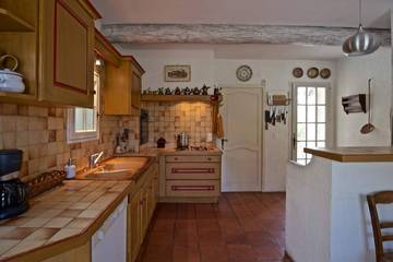 Agriturismo für 8 Personen in Eygalières, Arles und Umgebung, Bild 2