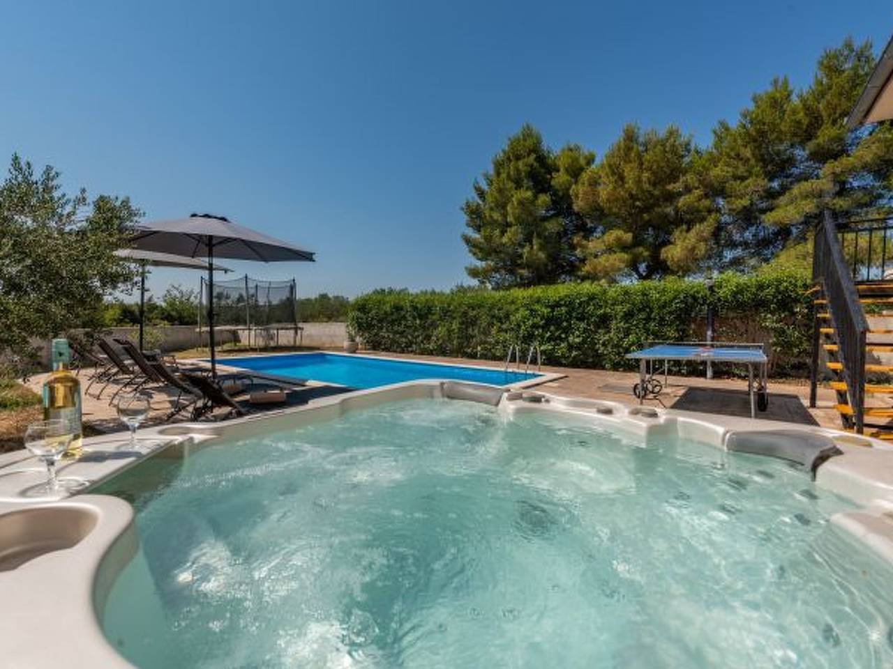 Holiday house Tina with jacuzzi and pool in Općina Sveti Filip i Jakov, Zadar