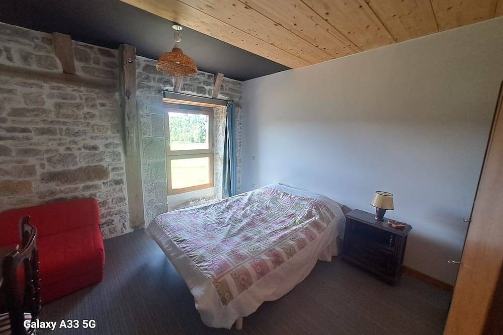 Quercy farmhouse in the heart of the Lot, ideal for family with outdoor space in Le Bourg (Lot), Causses du Quercy Regional Nature Park