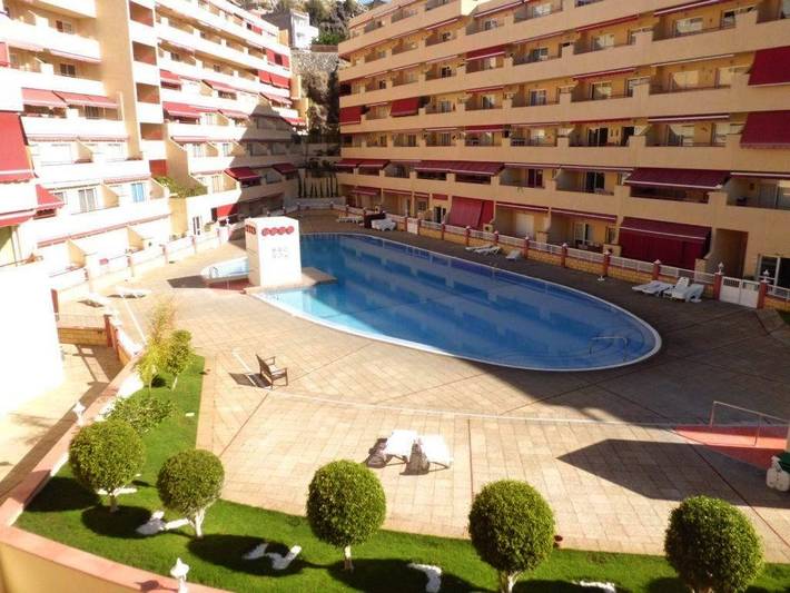 Ferienwohnung für 4 Personen, mit Balkon und Ausblick sowie Pool - 1