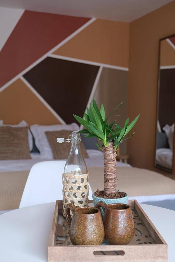 Gîte pour 4 personnes, avec terrasse ainsi que vue et jardin, animaux acceptés dans Mesnil-en-Ouche - 3