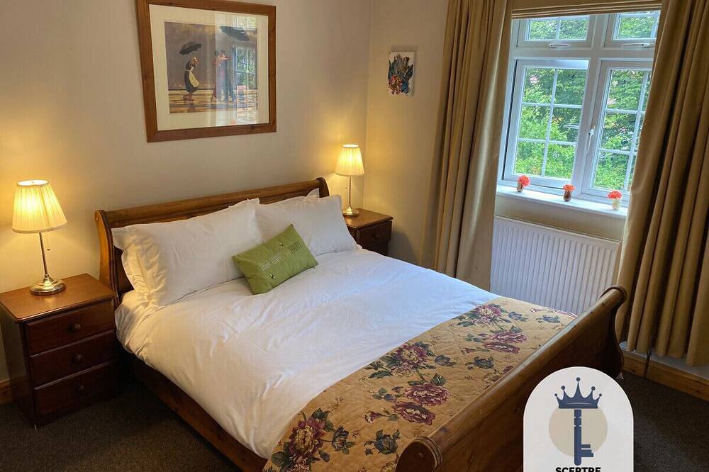Luxury Self-contained Cottage in Borough londonien de Hillingdon, Londres