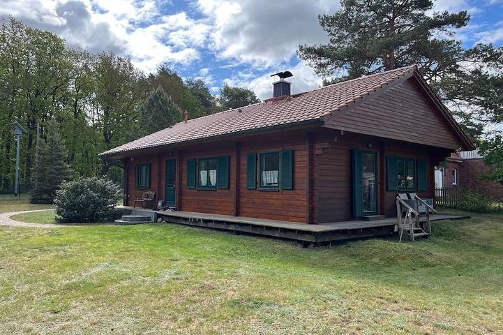Blockhütte für 4 Personen, mit Garten