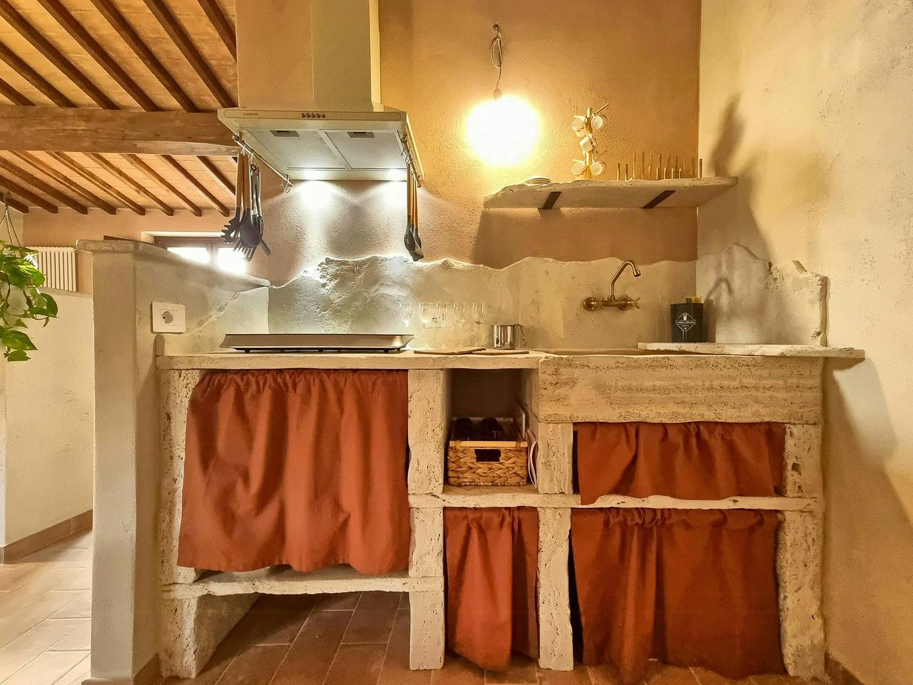 Panoramic refuge on Monte Pelato in Gualdo Cattaneo, Perugia Province