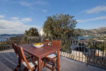 Ferienwohnung für 6 Personen, mit Terrasse in Zaton
