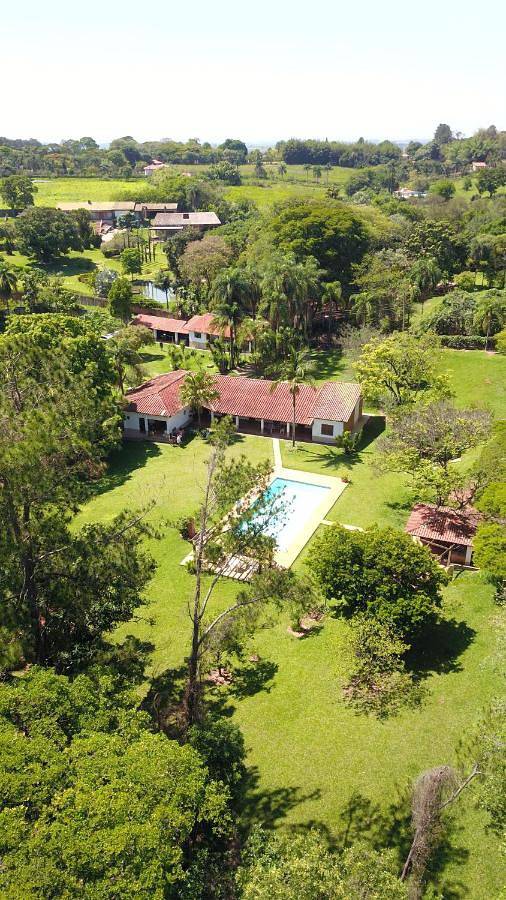 Casas e apartamentos de temporada para 25 pessoas, com piscina e jardim e ainda terraço, com animais de estimação em Porto Feliz