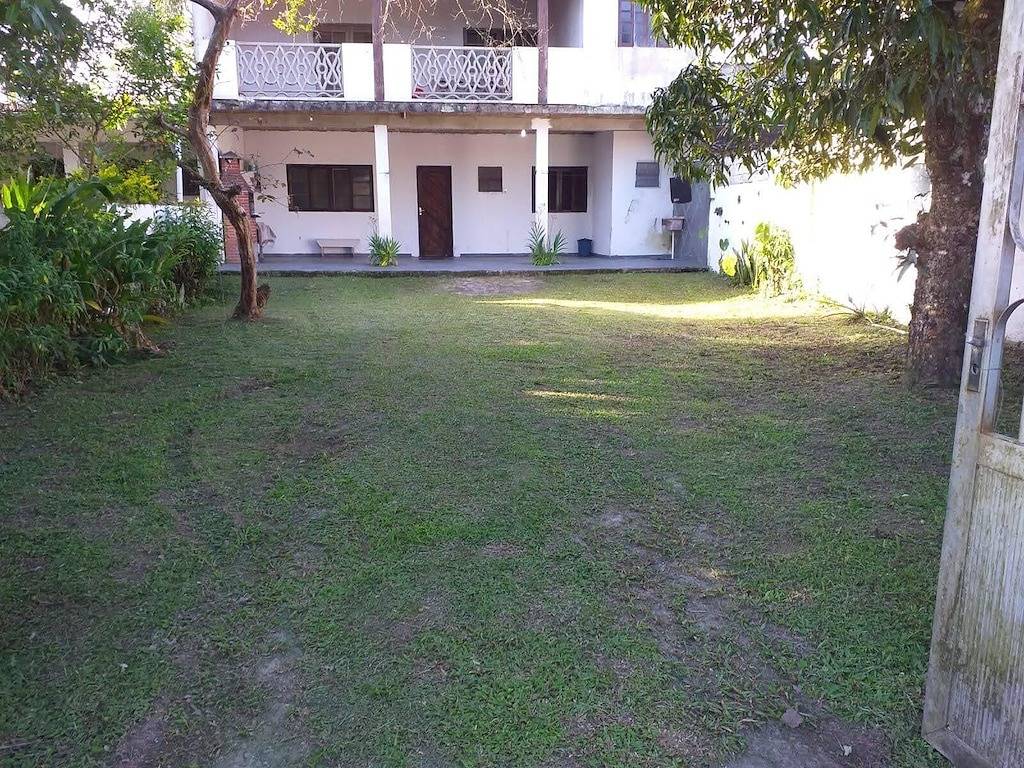 Large house with nature, tranquility and Wi-Fi in Itanhaém, Baixada Santista
