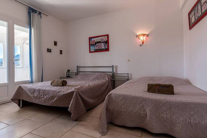 La Cerisaie in Santa Lucia di Moriani, Corte e dintorni