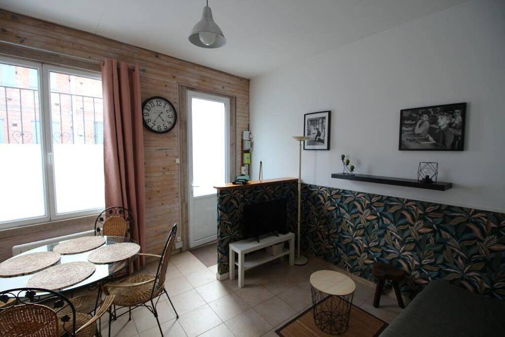Appartement entier, One-Bedroom Apartment in Bessières (Haute-Garonne), Haute-Garonne