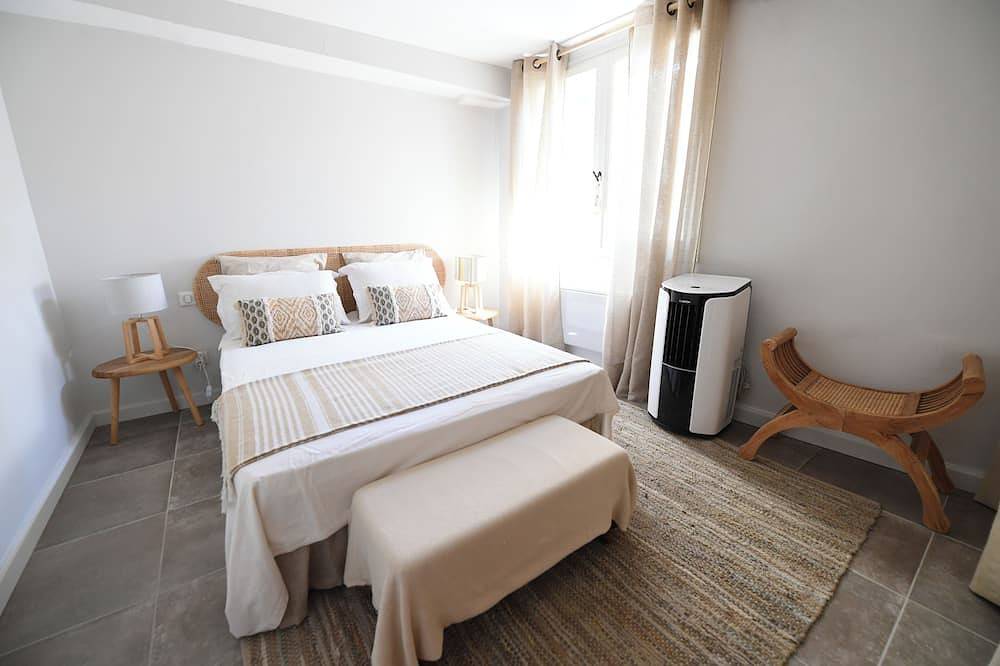 Spacious and comfortable house with patio in Roujan, Region de Béziers
