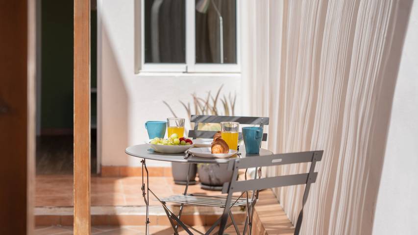 Apartamento entero, Apartamento de vacaciones para 4 personas con terraza in Quarteira, Distrito de Faro