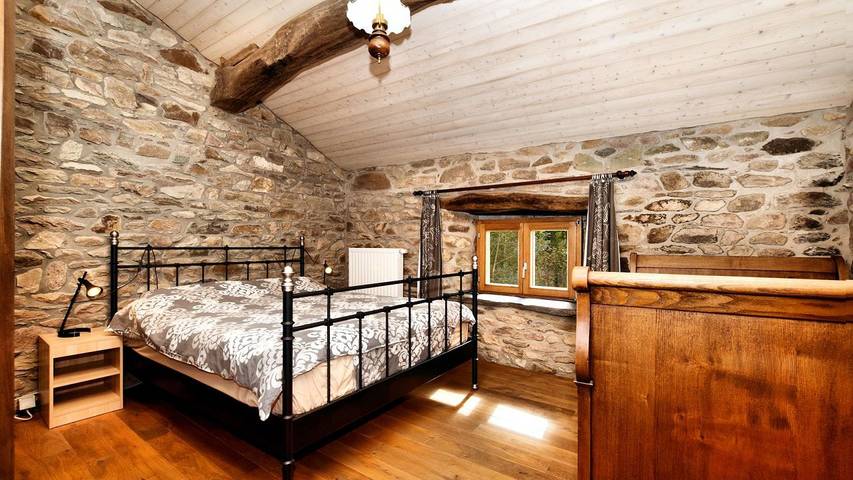 Location de vacances pour 10 personnes, avec jardin à Vielsalm - 2