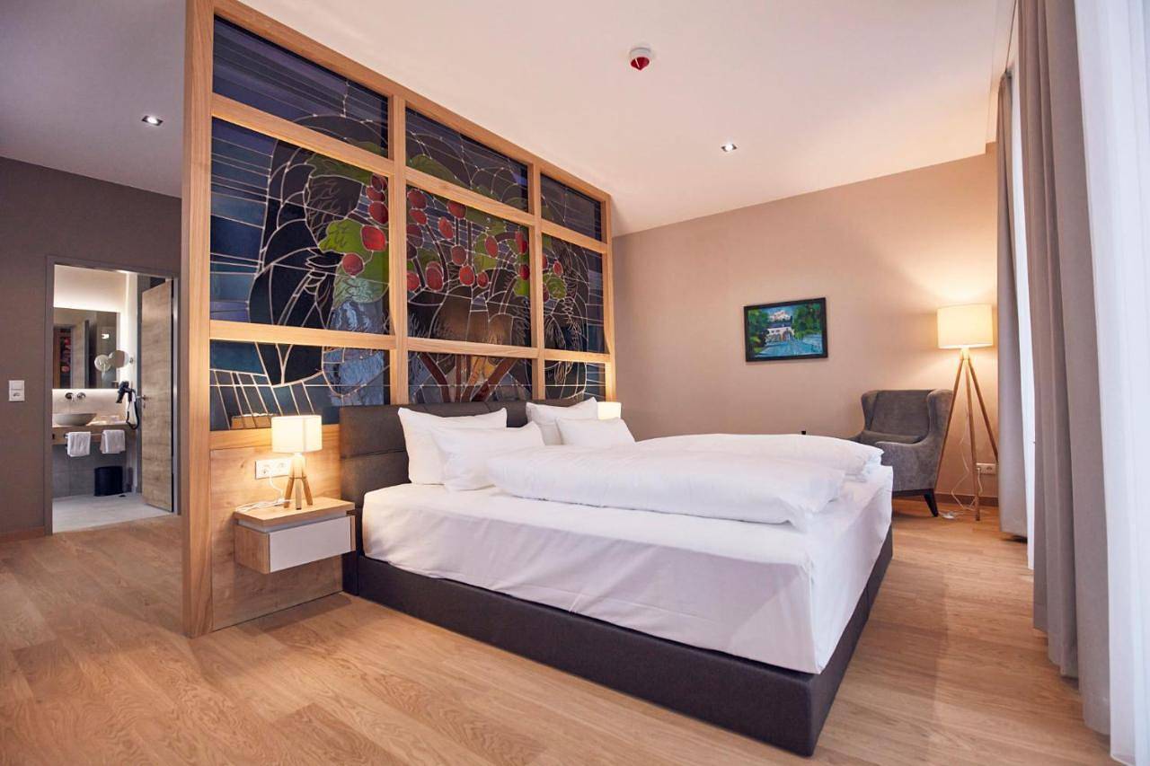Seehotel Maria Laach in Laacher See, Glees