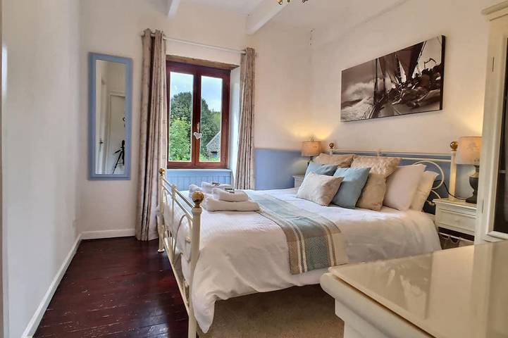 Location de vacances pour 6 personnes, avec jardin à Sizun - 2