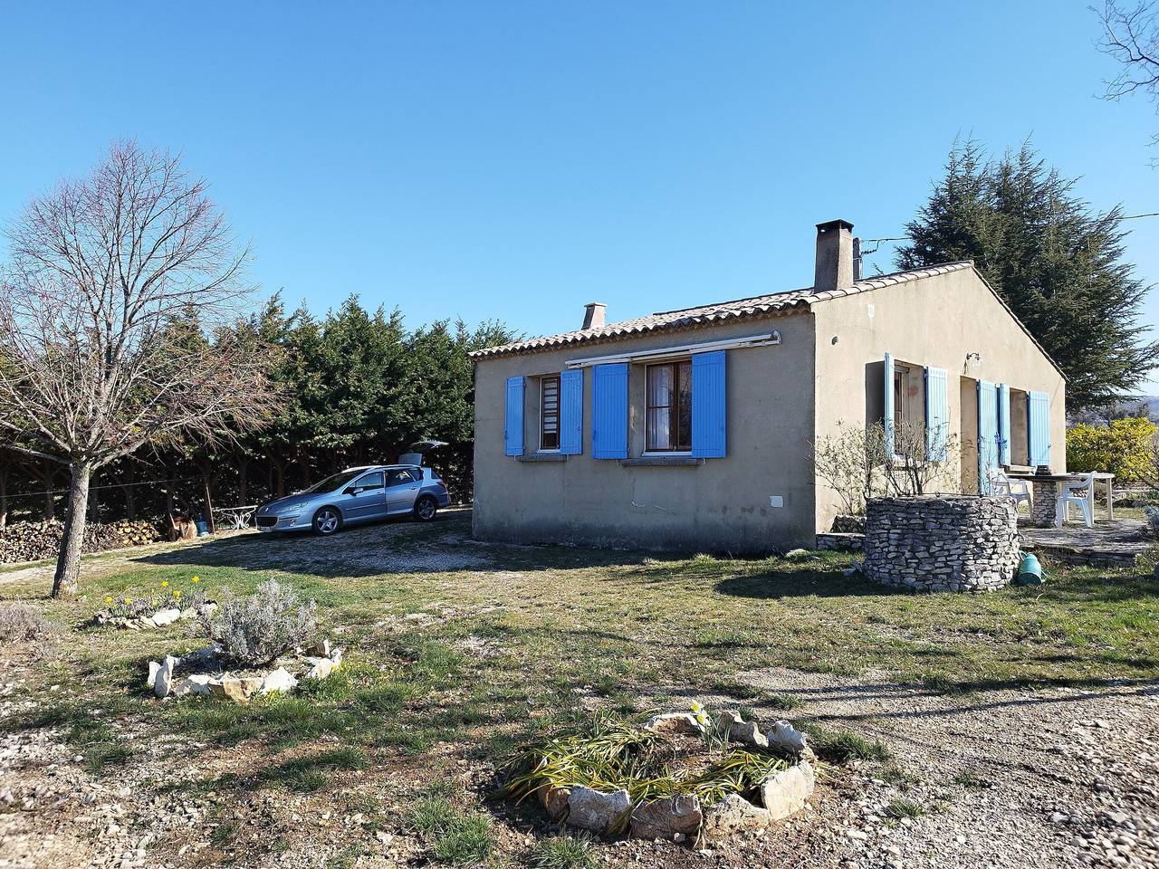 Maison de vacances 'Chez Monique Et Dédé' avec vue sur montagne, terrasse privée et jardin privé in Ferrassières, Région de nyons