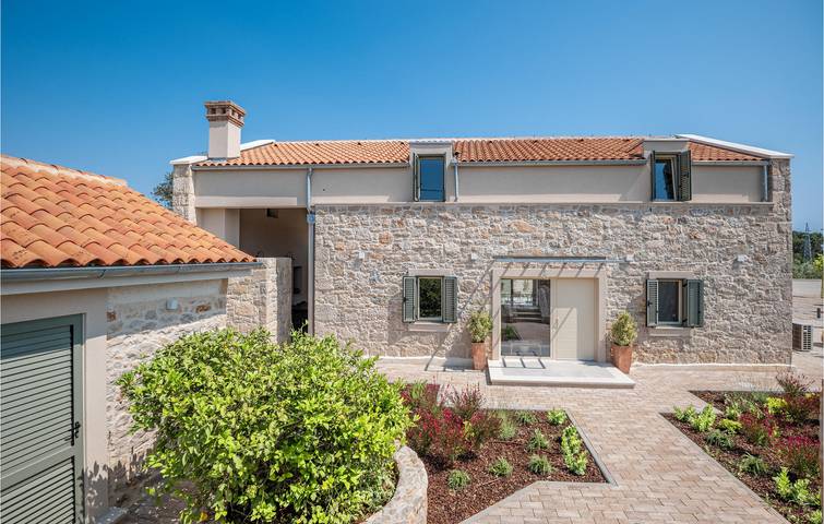 Acogedor apartamento de 1 dormitorio cerca de la playa con piscina, wifi y aparcamiento in Ugljan, Isla de Ugljan