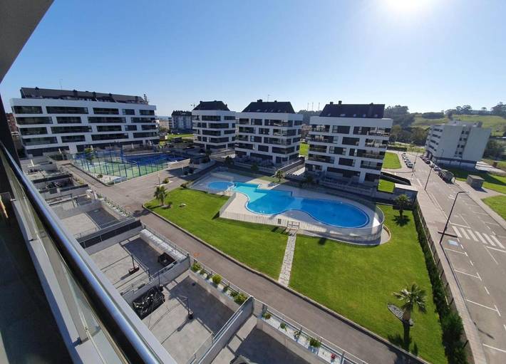 Apartamento para 6 personas, con piscina además de vistas y terraza en Luanco